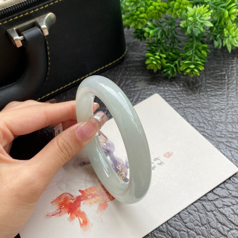 สร้อยข้อมือหยกพม่าสำหรับผู้หญิ - Lighting & Home Decor Studio บทวิจารณ์และราคา