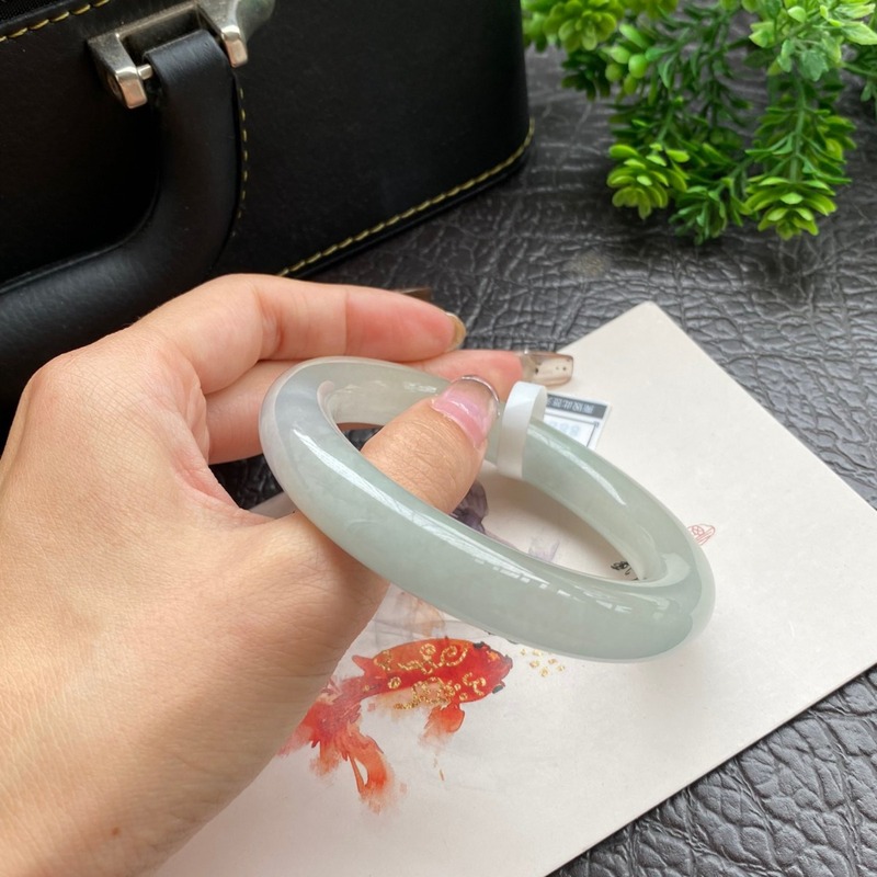 สร้อยข้อมือหยกพม่าสำหรับผู้หญิ - Lighting & Home Decor Studio บทวิจารณ์และราคา